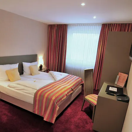 艾斯特拉酒店 杜塞尔多夫