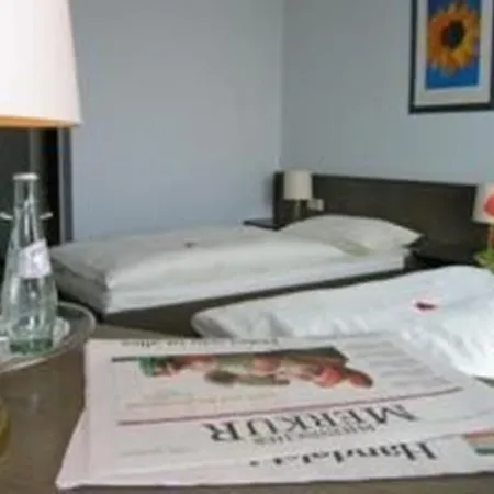 Astra 3* Düsseldorf