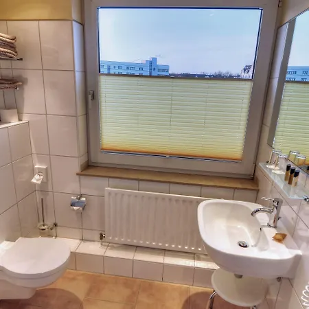 アストラ ホテル 3*