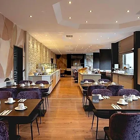 Astra 3* Düsseldorf