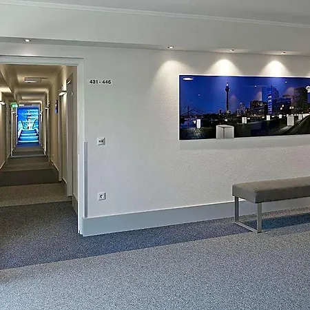 Astra 3* Düsseldorf