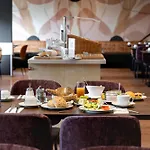 Hotel Astra 3*