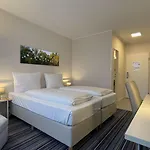 Astra Hotell 3*
