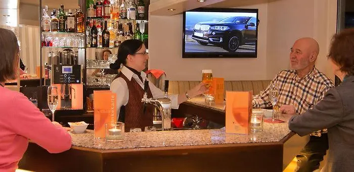 Astra 3* Düsseldorf